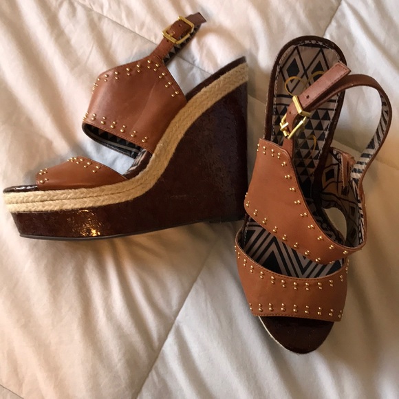 Jessica Simpson Brown Wedges - Picture 3 of 3